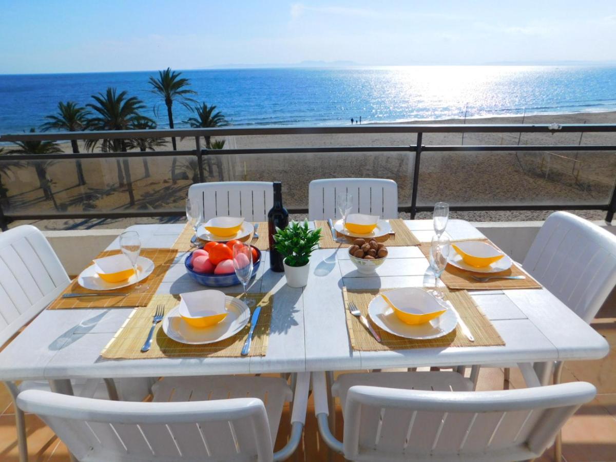 Apartamento Oasis Atico Roses Bagian luar foto
